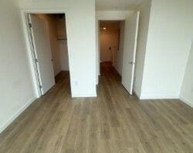 777 N Central Avenue - Photo Thumbnail 7