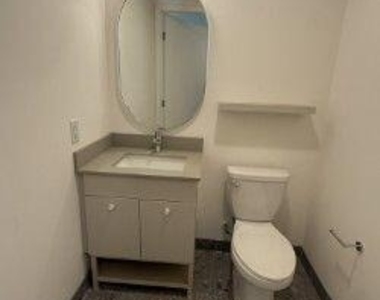 777 N Central Avenue - Photo Thumbnail 12