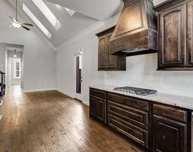 1220 Prescott Street - Photo Thumbnail 4