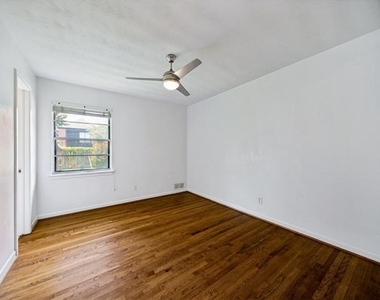 5938 Willow Lane - Photo Thumbnail 14