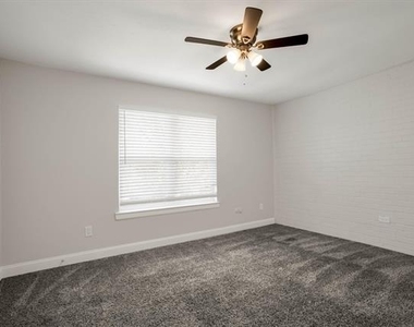 2203 Sheraton Drive - Photo Thumbnail 27