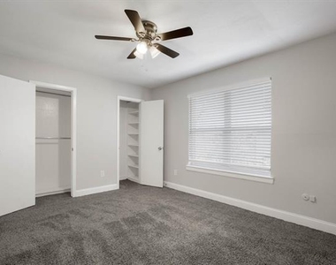 2203 Sheraton Drive - Photo Thumbnail 24
