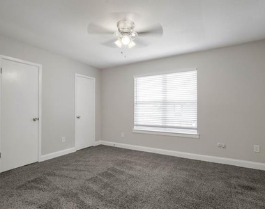 2203 Sheraton Drive - Photo Thumbnail 22
