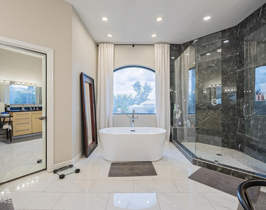 7878 E Gainey Ranch Road - Photo Thumbnail 24