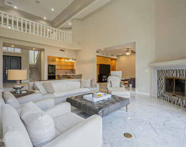 7878 E Gainey Ranch Road - Photo Thumbnail 7