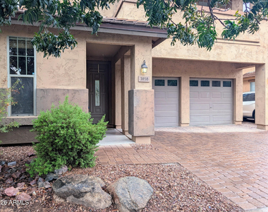 3858 E Morelos Street - Photo Thumbnail 2