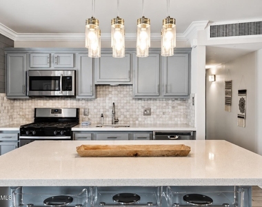 7934 E Loma Land Drive - Photo Thumbnail 7