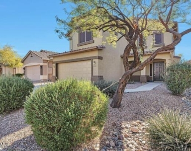 4523 W Rolling Rock Drive - Photo Thumbnail 2