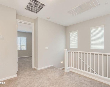 1800 S Follett Way - Photo Thumbnail 14
