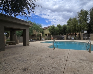 18250 N 32nd Street - Photo Thumbnail 30