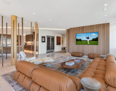 3801 N Goldwater Boulevard - Photo Thumbnail 6
