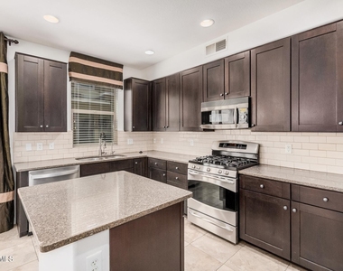 5550 N 16th Street - Photo Thumbnail 8