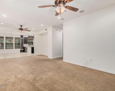 5550 N 16th Street - Photo Thumbnail 6