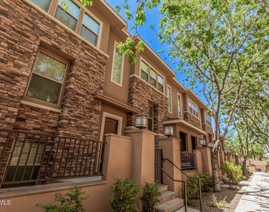 5550 N 16th Street - Photo Thumbnail 2