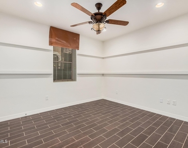 5550 N 16th Street - Photo Thumbnail 19