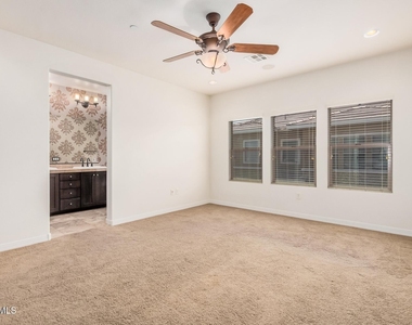 5550 N 16th Street - Photo Thumbnail 12