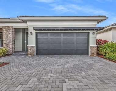 10161 Timber Creek Way - Photo Thumbnail 10