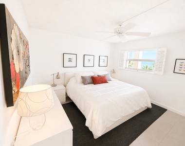 1069 Hillsboro Mile - Photo Thumbnail 26