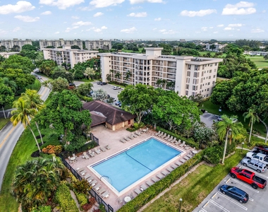 3000 N Palm Aire Drive - Photo Thumbnail 47