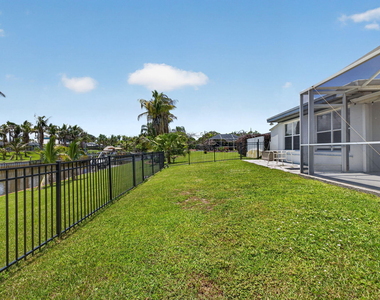 416 Se Naranja Avenue - Photo Thumbnail 46