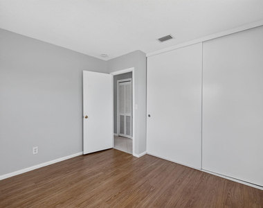 416 Se Naranja Avenue - Photo Thumbnail 22