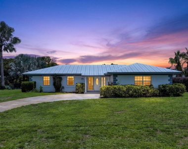 416 Se Naranja Avenue - Photo Thumbnail 1