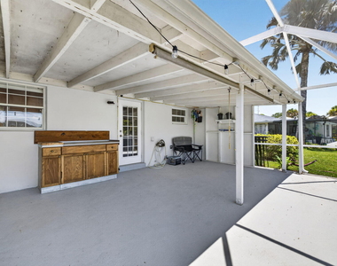 416 Se Naranja Avenue - Photo Thumbnail 43