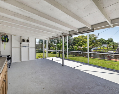 416 Se Naranja Avenue - Photo Thumbnail 44