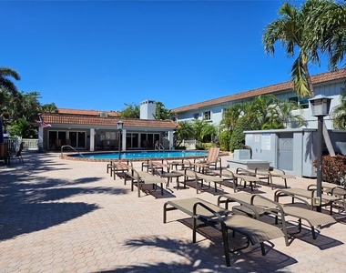 659 W Oakland Park Boulevard W - Photo Thumbnail 18