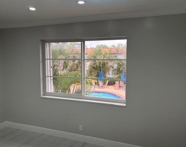 659 W Oakland Park Boulevard W - Photo Thumbnail 9