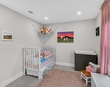 272 Sw Fairchild Avenue - Photo Thumbnail 25
