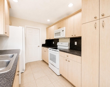 2822 Sw Giralda Street - Photo Thumbnail 8
