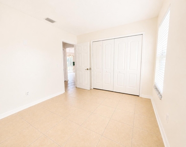 2822 Sw Giralda Street - Photo Thumbnail 18