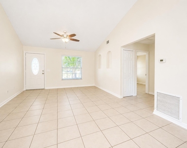 2822 Sw Giralda Street - Photo Thumbnail 10