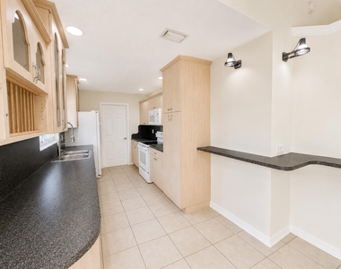 2822 Sw Giralda Street - Photo Thumbnail 6