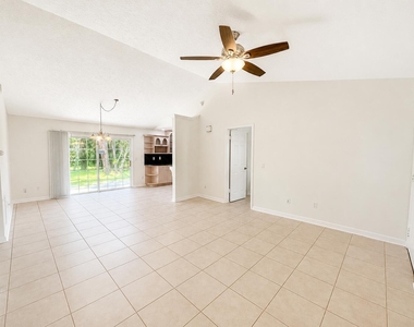 2822 Sw Giralda Street - Photo Thumbnail 4