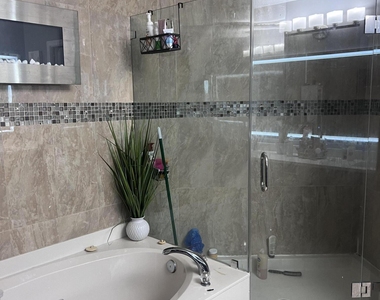 2336 Center Stone Lane - Photo Thumbnail 33