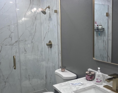 2336 Center Stone Lane - Photo Thumbnail 9