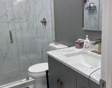 2336 Center Stone Lane - Photo Thumbnail 10