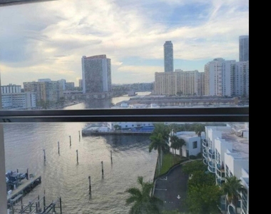 1965 S Ocean Drive - Photo Thumbnail 6