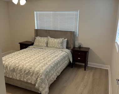 192 Se 27th Court - Photo Thumbnail 11