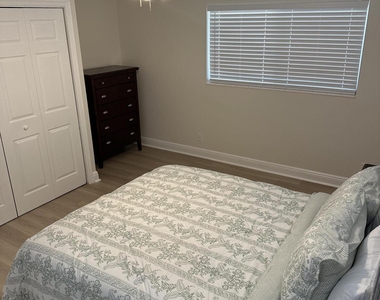 192 Se 27th Court - Photo Thumbnail 12