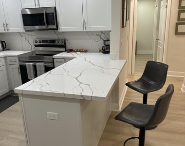 192 Se 27th Court - Photo Thumbnail 4