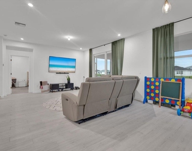 14391 Sw Skye Drive - Photo Thumbnail 17