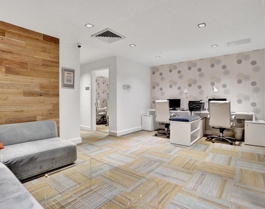 951 Brickell Avenue - Photo Thumbnail 28