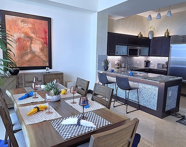 951 Brickell Avenue - Photo Thumbnail 8