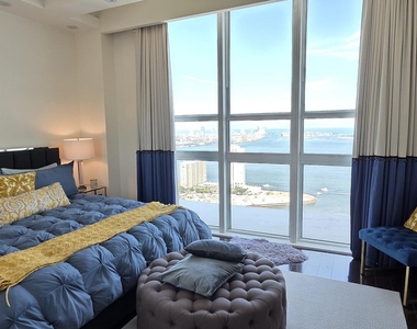 951 Brickell Avenue - Photo Thumbnail 13