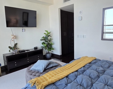 951 Brickell Avenue - Photo Thumbnail 14