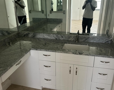 1019 Sw Aurelia Avenue - Photo Thumbnail 4