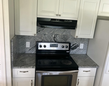 1019 Sw Aurelia Avenue - Photo Thumbnail 2
